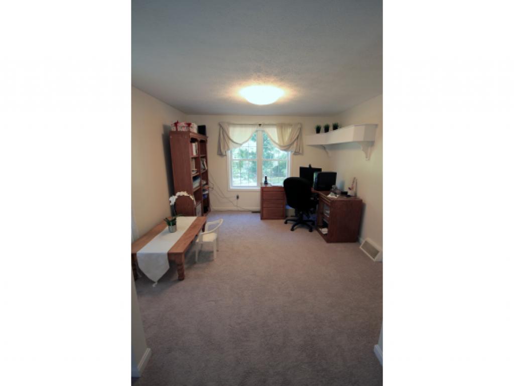 17 Hampstead Road Merrimack, NH 03054 - Photo 16 of 28