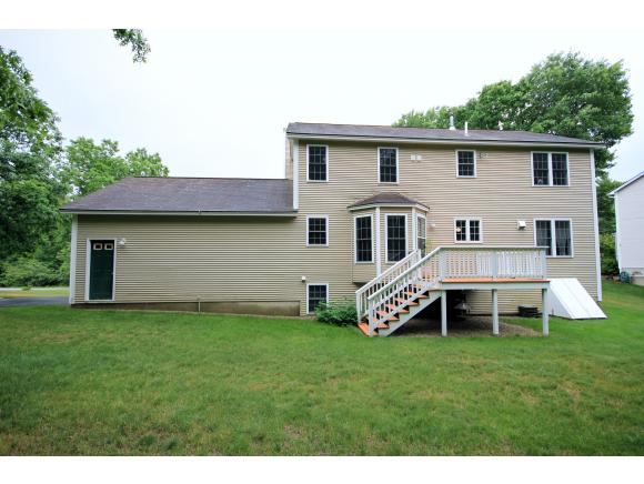 17 Hampstead Road Merrimack, NH 03054 - Photo 3 of 28