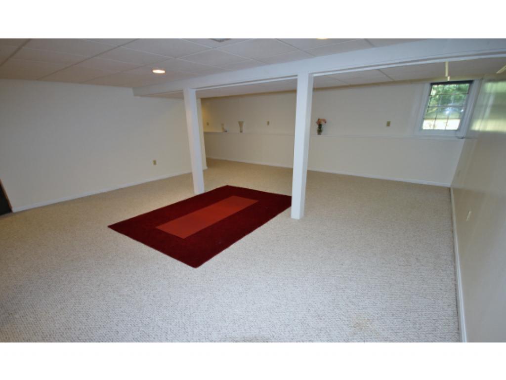 17 Hampstead Road Merrimack, NH 03054 - Photo 27 of 28