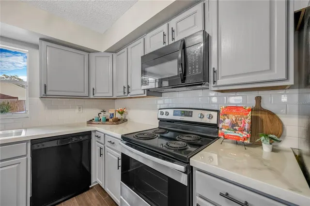 $379,800 | 1532 Chepacket Street, Brandon, FL 33511