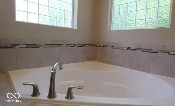 $2,300 | 706 Bluegrass Trail, Kokomo, IN 46901