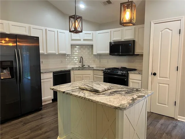 $2,600 | 324 White Oak Way, Canton, GA 30114