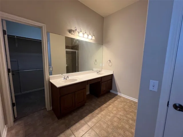 $3,500 | 9325 Bavaria Lane, Austin, TX 78749
