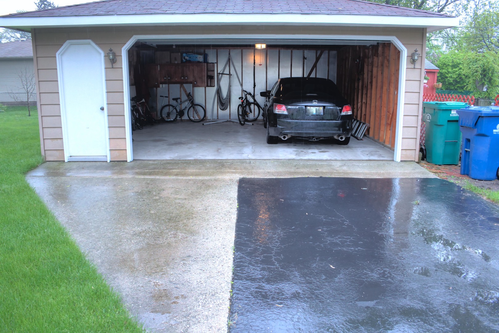 5917 108th Place Chicago Ridge, IL 60415 - Photo 32 of 34 a car parked in garage