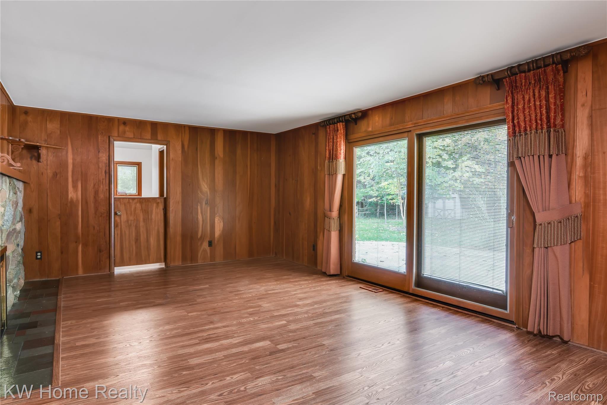 30059 Richmond Road Farmington, MI 48334 - Photo 11 of 39 15-print-30059 Richmond Road - Farmington Hills0010.jpg