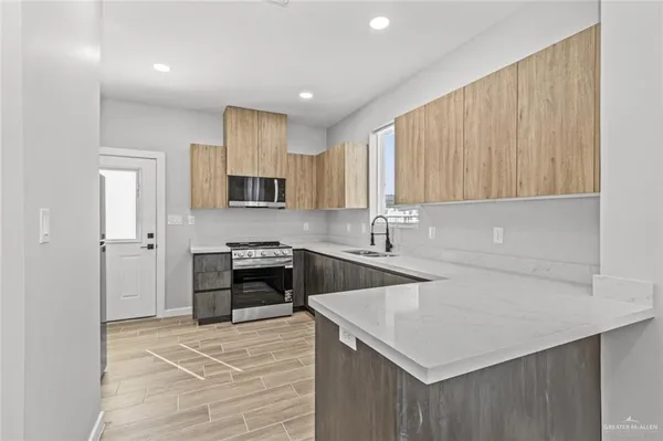 $1,425 | 101 San Jose Drive, Unit 4, Mission, TX 78572