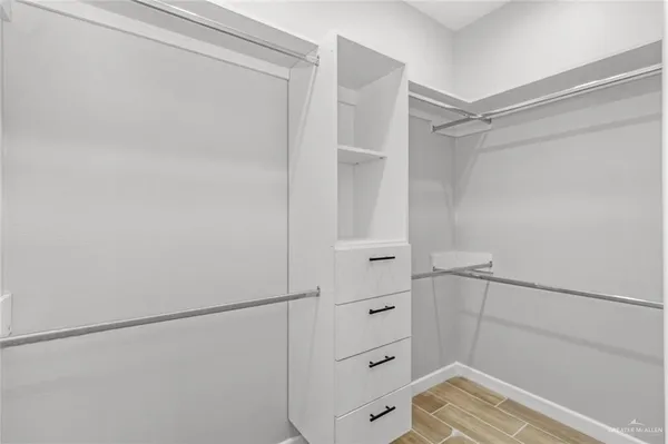 $1,425 | 101 San Jose Drive, Unit 4, Mission, TX 78572