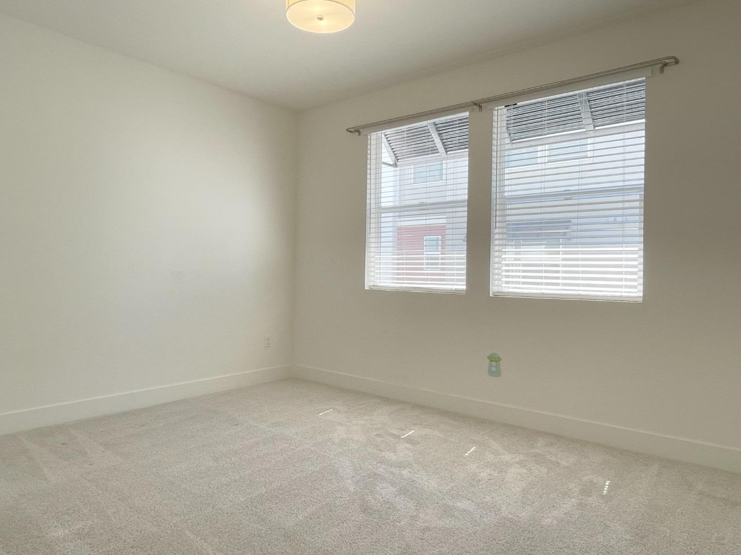 9600 Seawind Way Newark, CA 94560 - Photo 17 of 24 an empty room with a window
