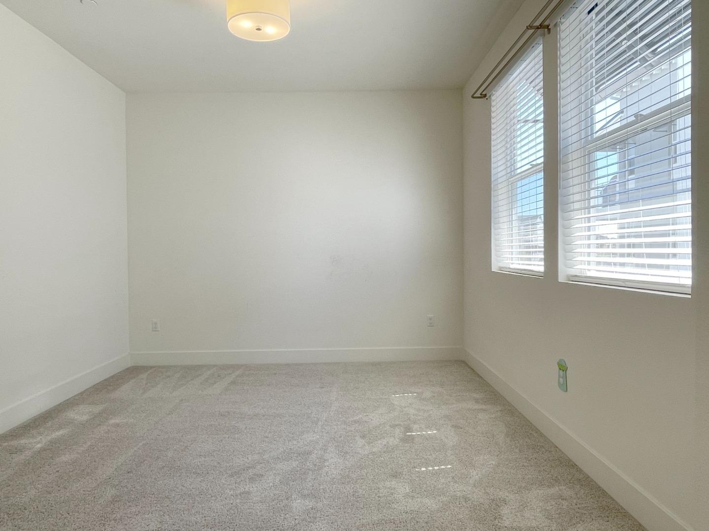 9600 Seawind Way Newark, CA 94560 - Photo 19 of 24 an empty room with a window