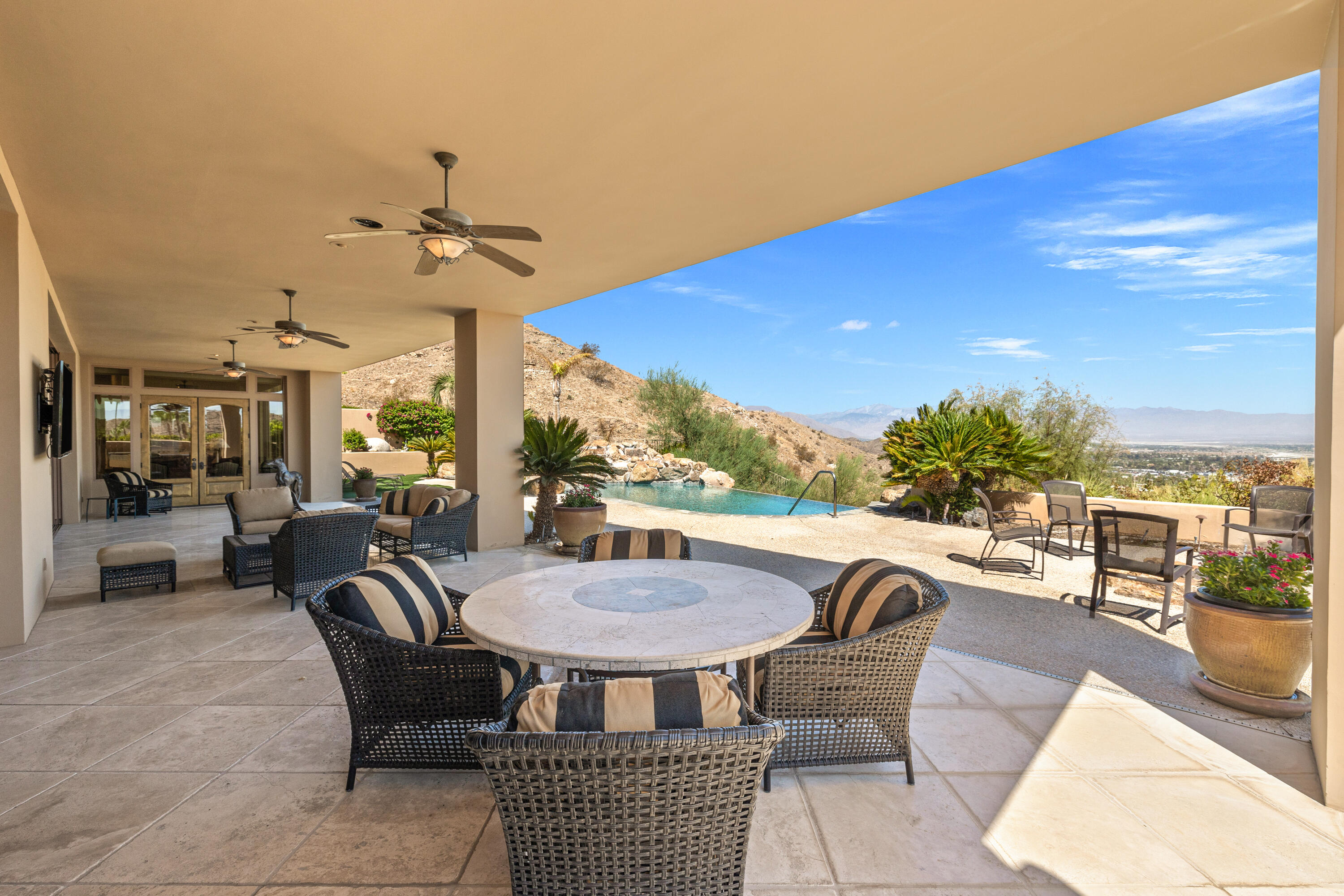 17 Rockcrest Rancho Mirage, CA 92270 - Photo 23 of 50 045
