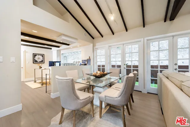 $1,349,000 | 3401 Camino De La Cumbre, Sherman Oaks, CA 91423