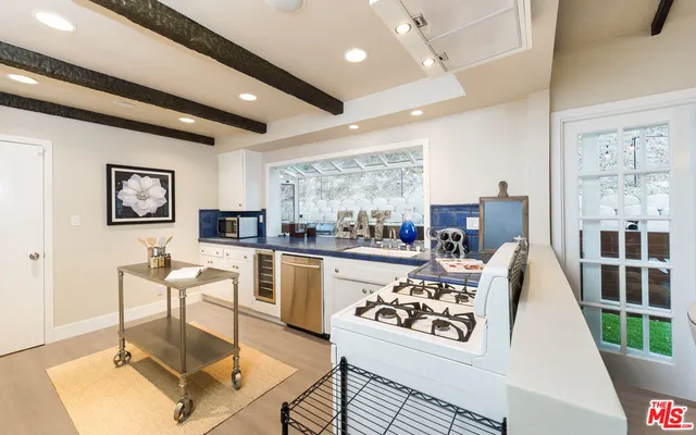 $1,349,000 | 3401 Camino De La Cumbre, Sherman Oaks, CA 91423