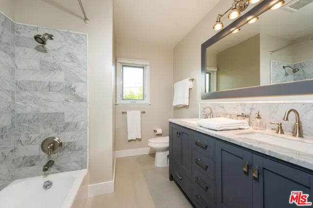 $1,349,000 | 3401 Camino De La Cumbre, Sherman Oaks, CA 91423