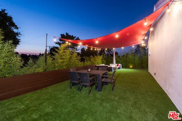 $1,349,000 | 3401 Camino De La Cumbre, Sherman Oaks, CA 91423