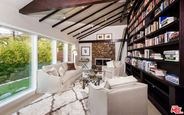 $1,349,000 | 3401 Camino De La Cumbre, Sherman Oaks, CA 91423