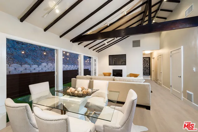 $1,349,000 | 3401 Camino De La Cumbre, Sherman Oaks, CA 91423