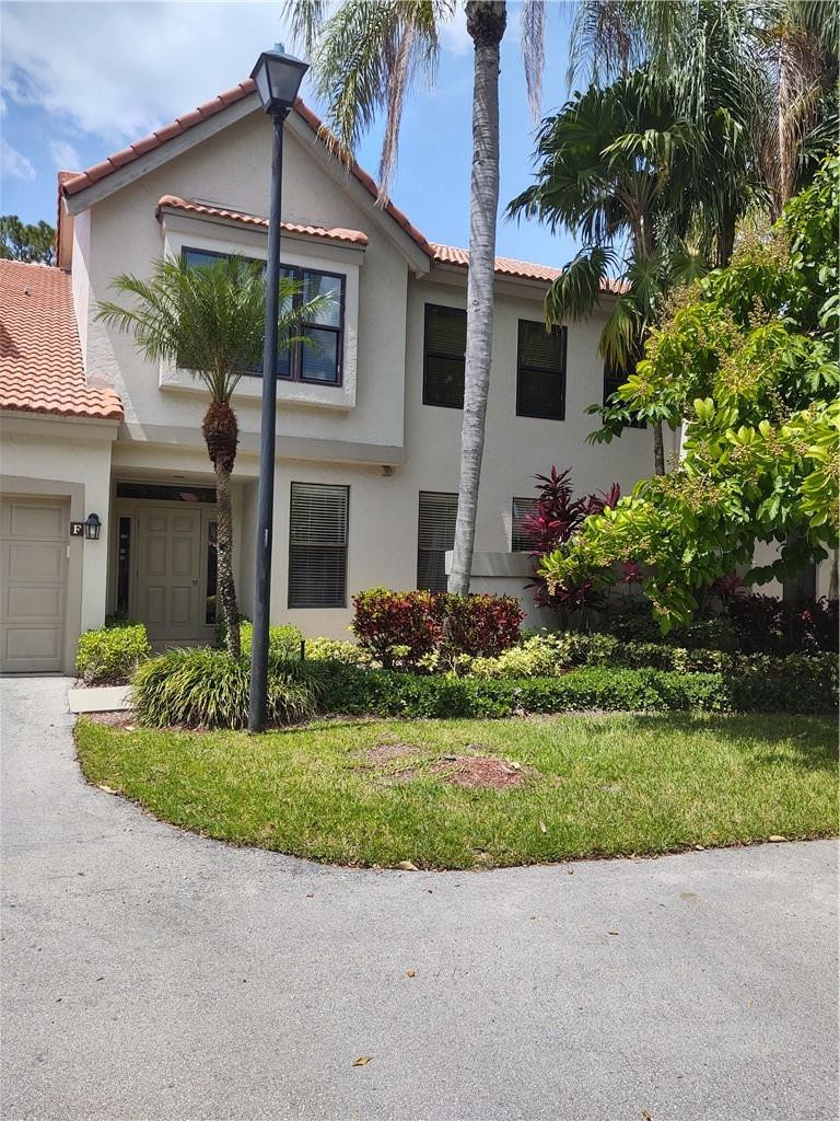 5801 Coach House Circle, Unit B Boca Raton, FL 33486 - Photo 2 of 39 Exterior