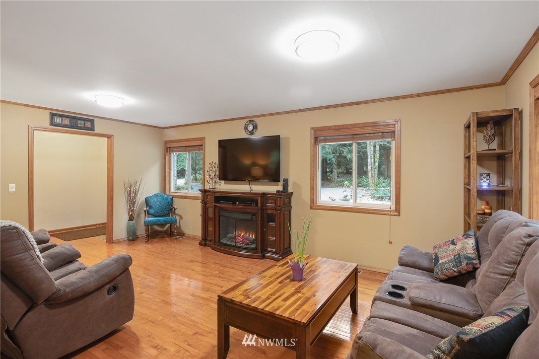 1385 Lower Elwha Road Port Angeles, WA 98363 - Photo 6 of 38 Gallery Image 6