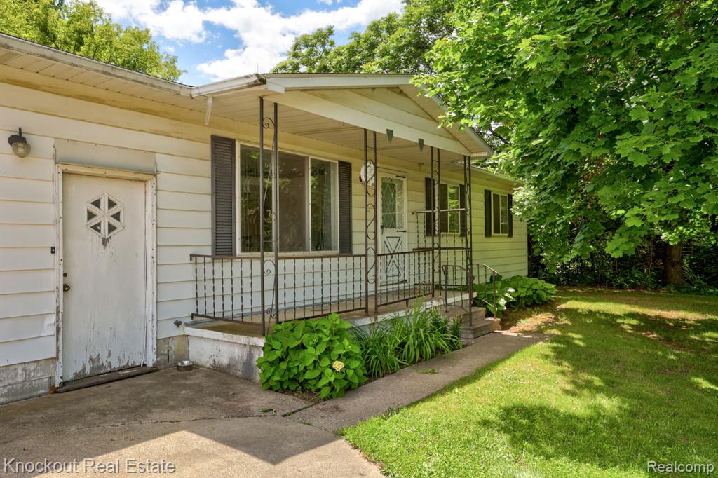 4585 Birch Run Road Millington, MI 48746 - Photo 6 of 59