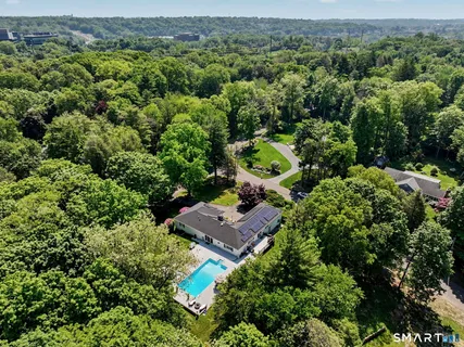 $899,000 | 2 Studio Lane, Norwalk, CT 06850