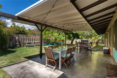 $1,925,000 | 41-1025 Nenue Street, Waimanalo, HI 96795