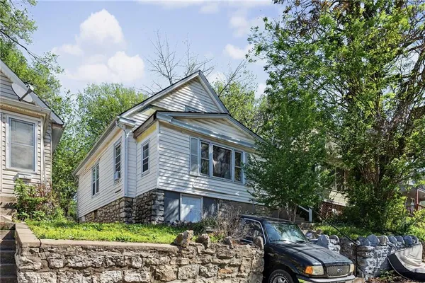 $90,000 | 5606 Scarritt Avenue, Kansas City, MO 64123