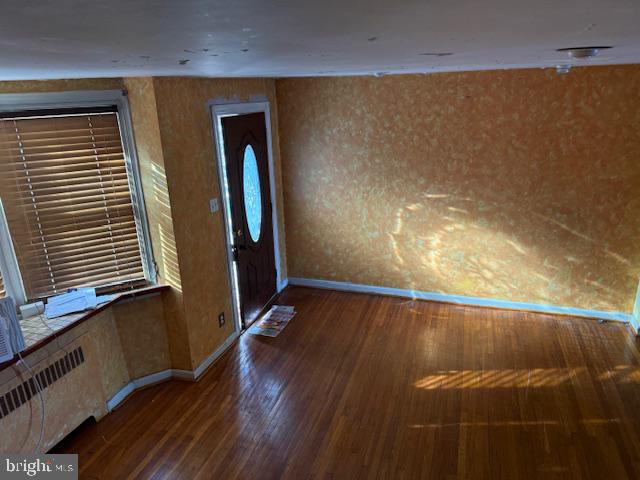 337 Copley Road Upper Darby, PA 19082 - Photo 2 of 13 Sunlit space with warm, inviting hues.