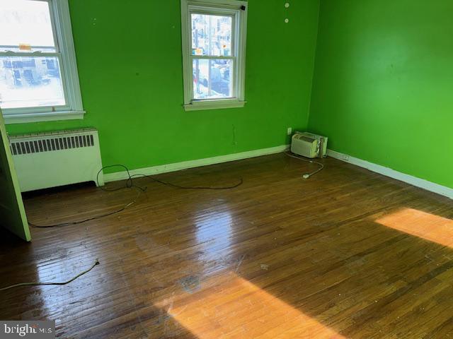 337 Copley Road Upper Darby, PA 19082 - Photo 6 of 13 Vibrant green walls invite creativity.