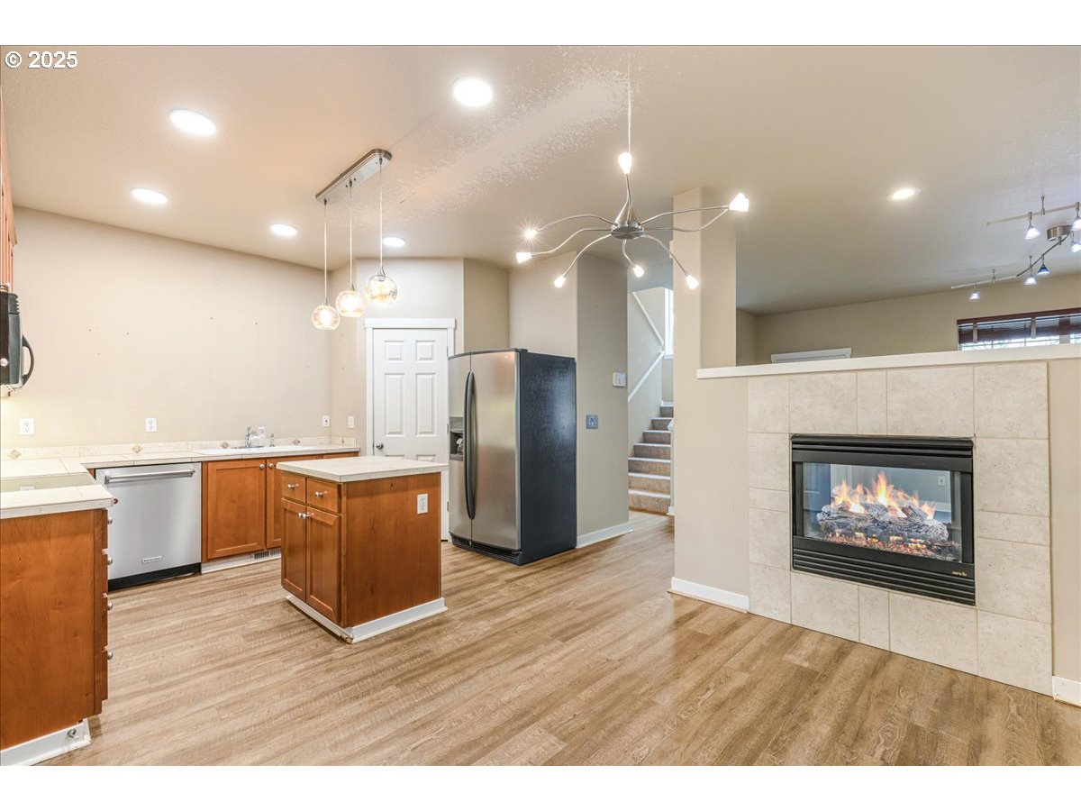 521 Northeast Suttle Street Portland, OR 97211 - Photo 17 of 40