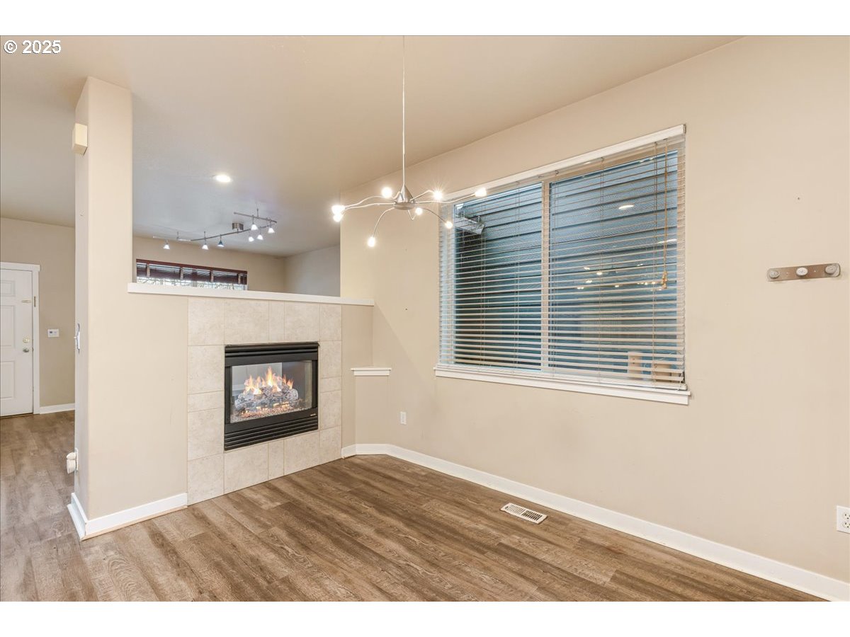 521 Northeast Suttle Street Portland, OR 97211 - Photo 18 of 40