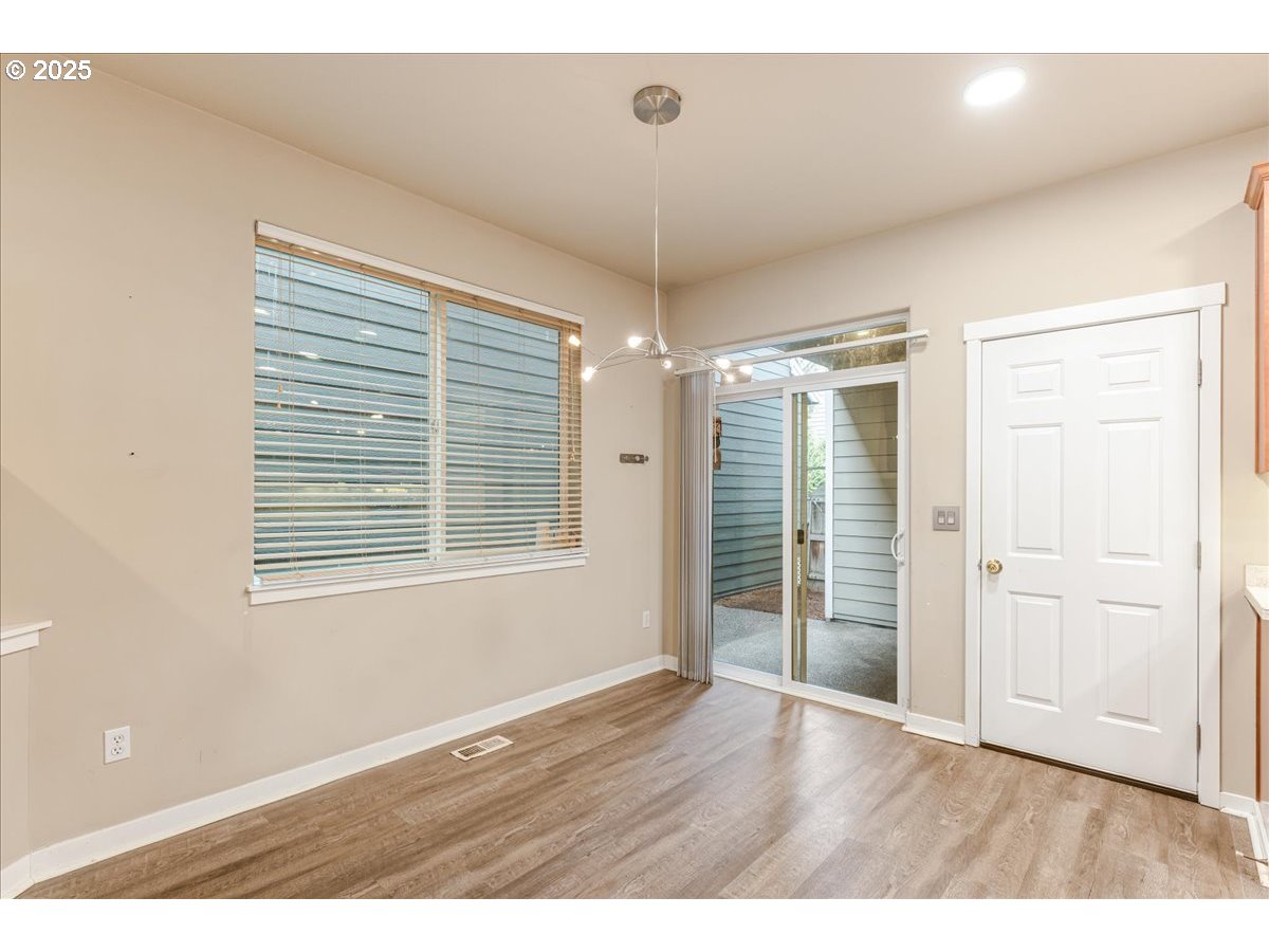 521 Northeast Suttle Street Portland, OR 97211 - Photo 19 of 40