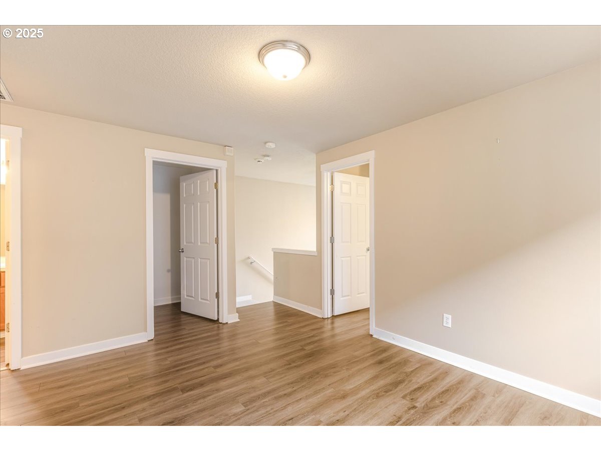 521 Northeast Suttle Street Portland, OR 97211 - Photo 23 of 40