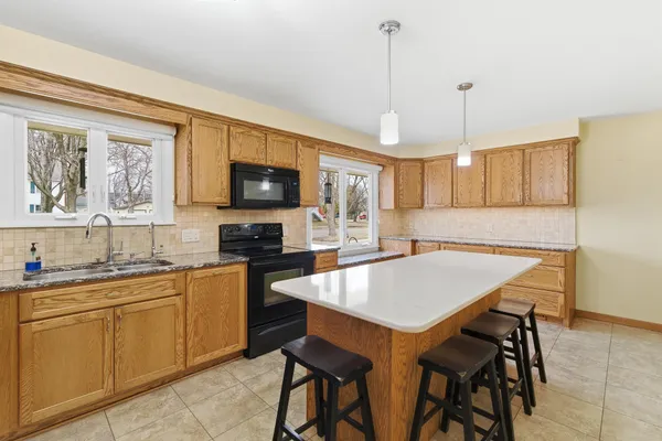 $289,000 | 205 3rd Avenue Southeast, Mapleton, MN 56065