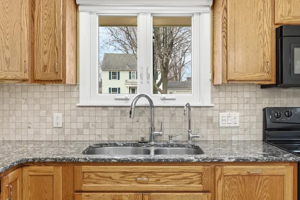 $289,000 | 205 3rd Avenue Southeast, Mapleton, MN 56065