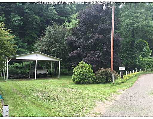 683 Sandlick Road Seth, WV 25181 - Photo 2 of 16 Exterior Front.