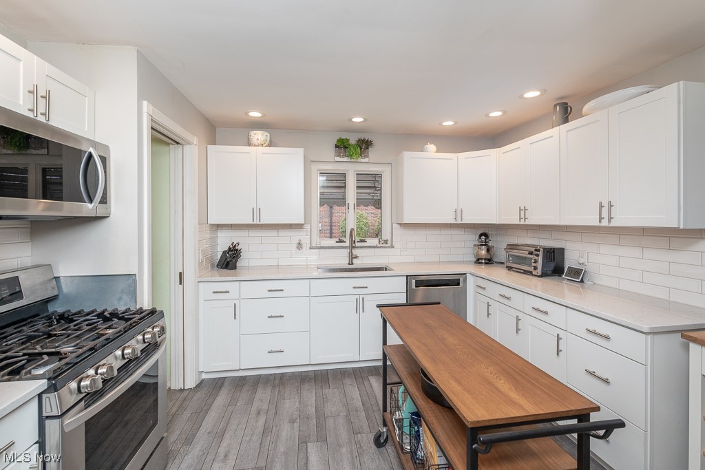21270 Eaton Road Cleveland, OH 44126 - Photo 4 of 29 Gallery Image 4
