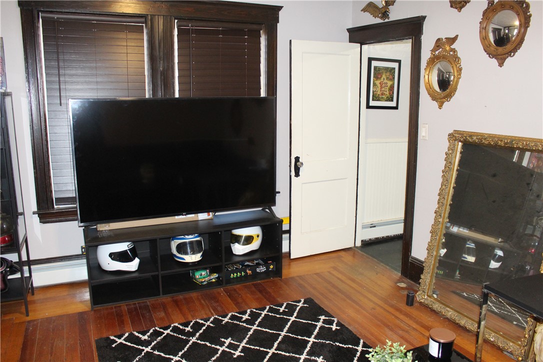 556 Elm Street Woonsocket, RI 02895 - Photo 12 of 40