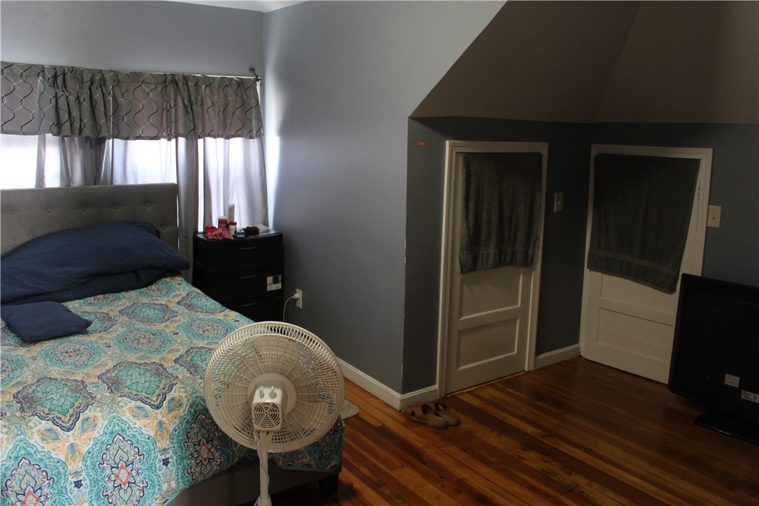 556 Elm Street Woonsocket, RI 02895 - Photo 28 of 40