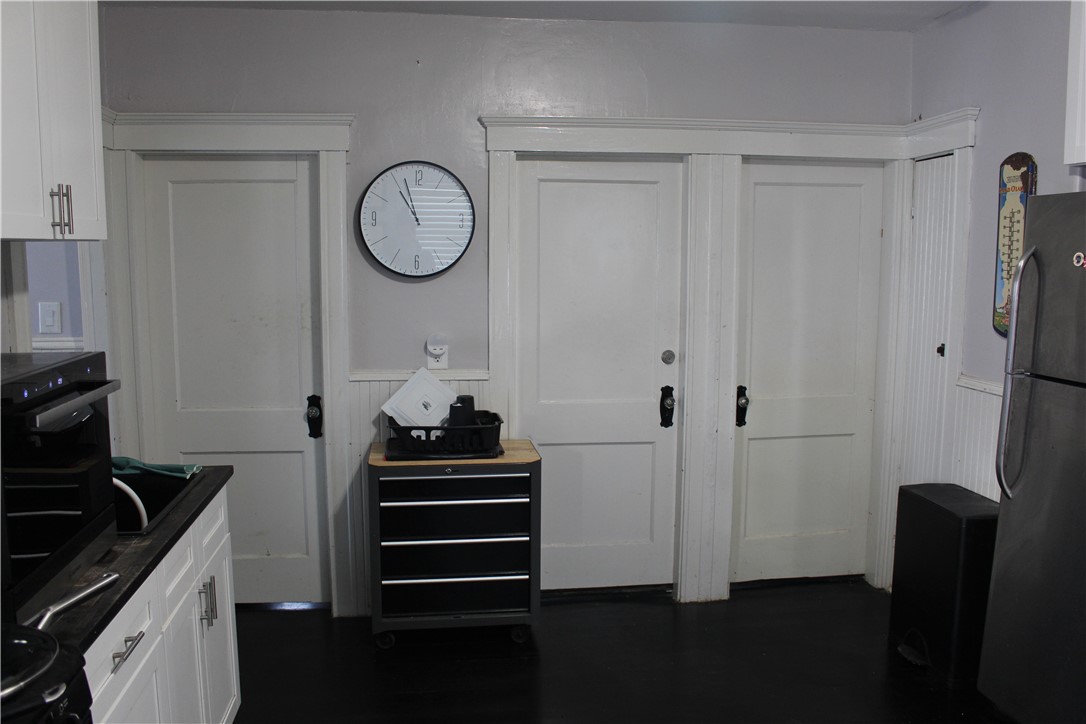556 Elm Street Woonsocket, RI 02895 - Photo 8 of 40