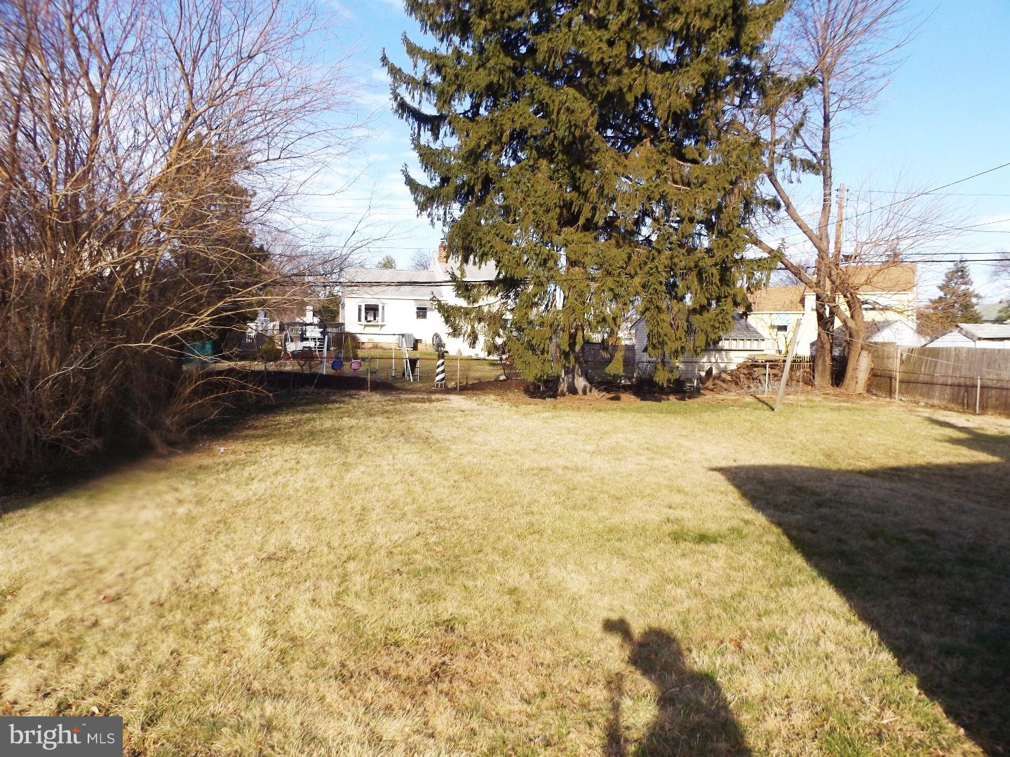 971 Victoria Road Warminster, PA 18974 - Photo 15 of 15 a view of yard with large trees