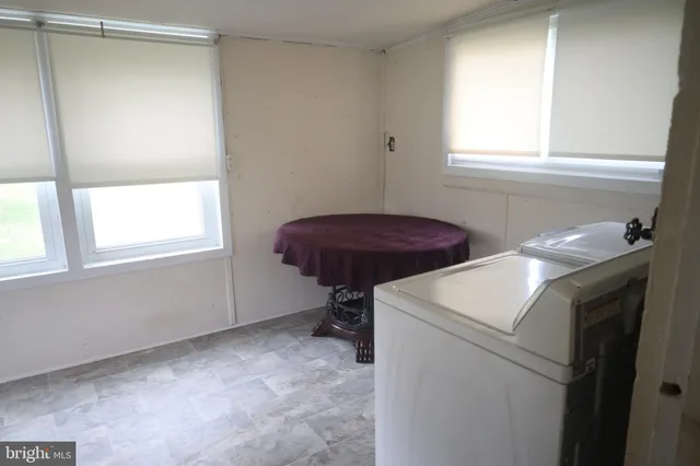 $1,600 | 52 North Main Street, Smithsburg, MD 21783