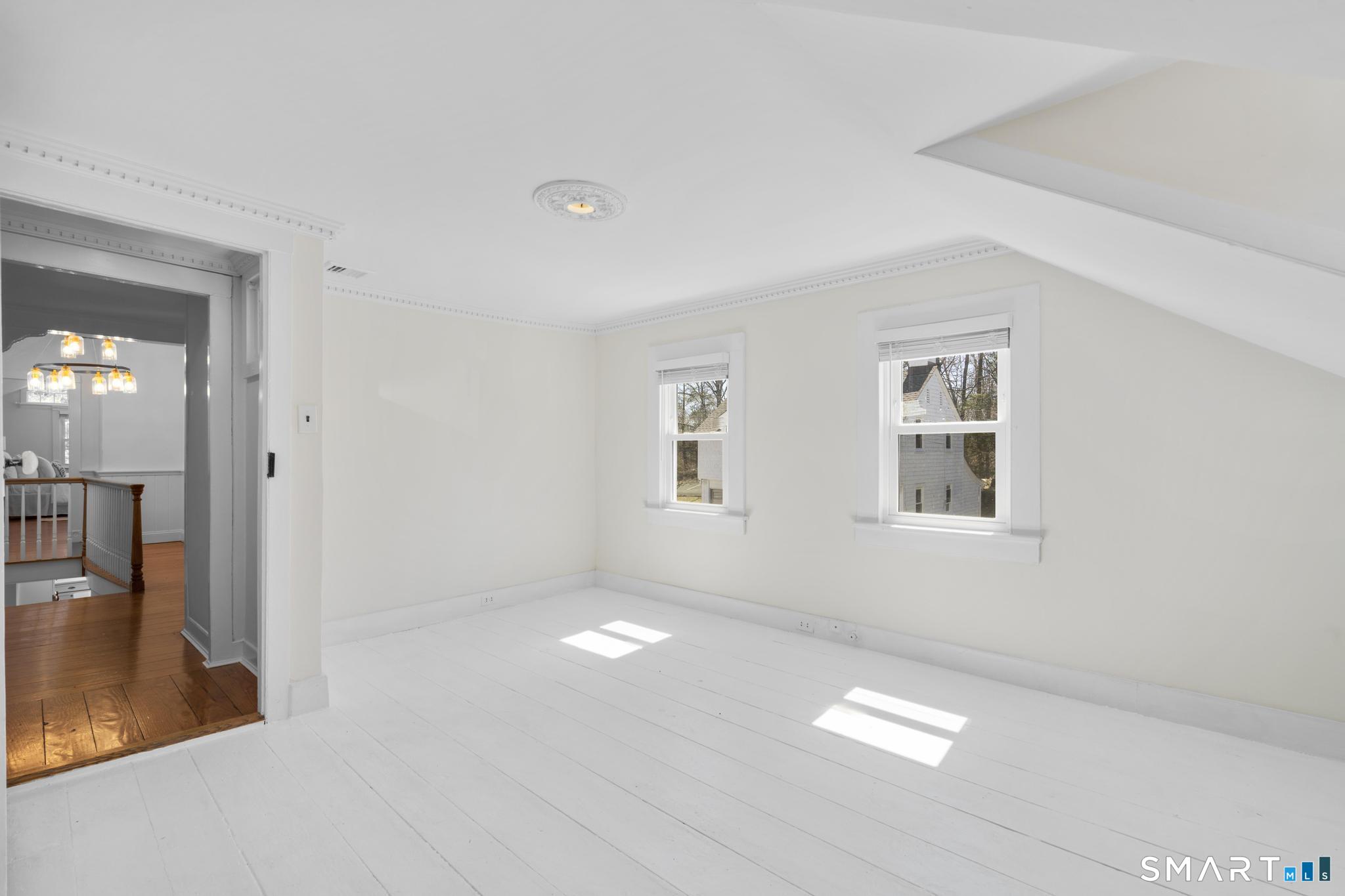 1090 Ridgefield Road Wilton, CT 06897 - Photo 22 of 37