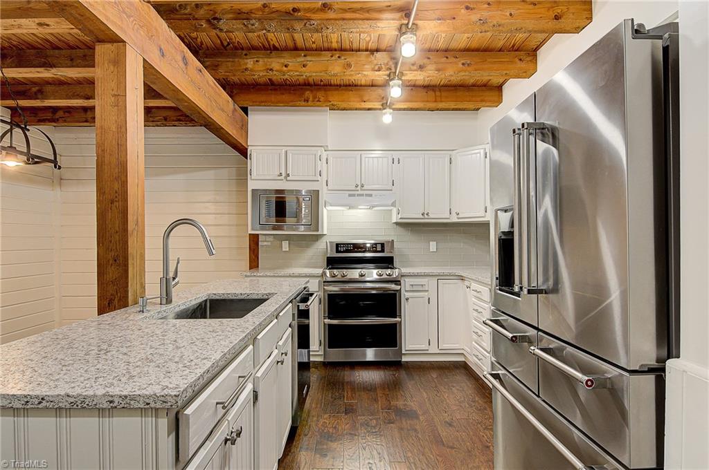 5730 Pepper Road Oak Ridge, NC 27310 - Photo 3 of 30