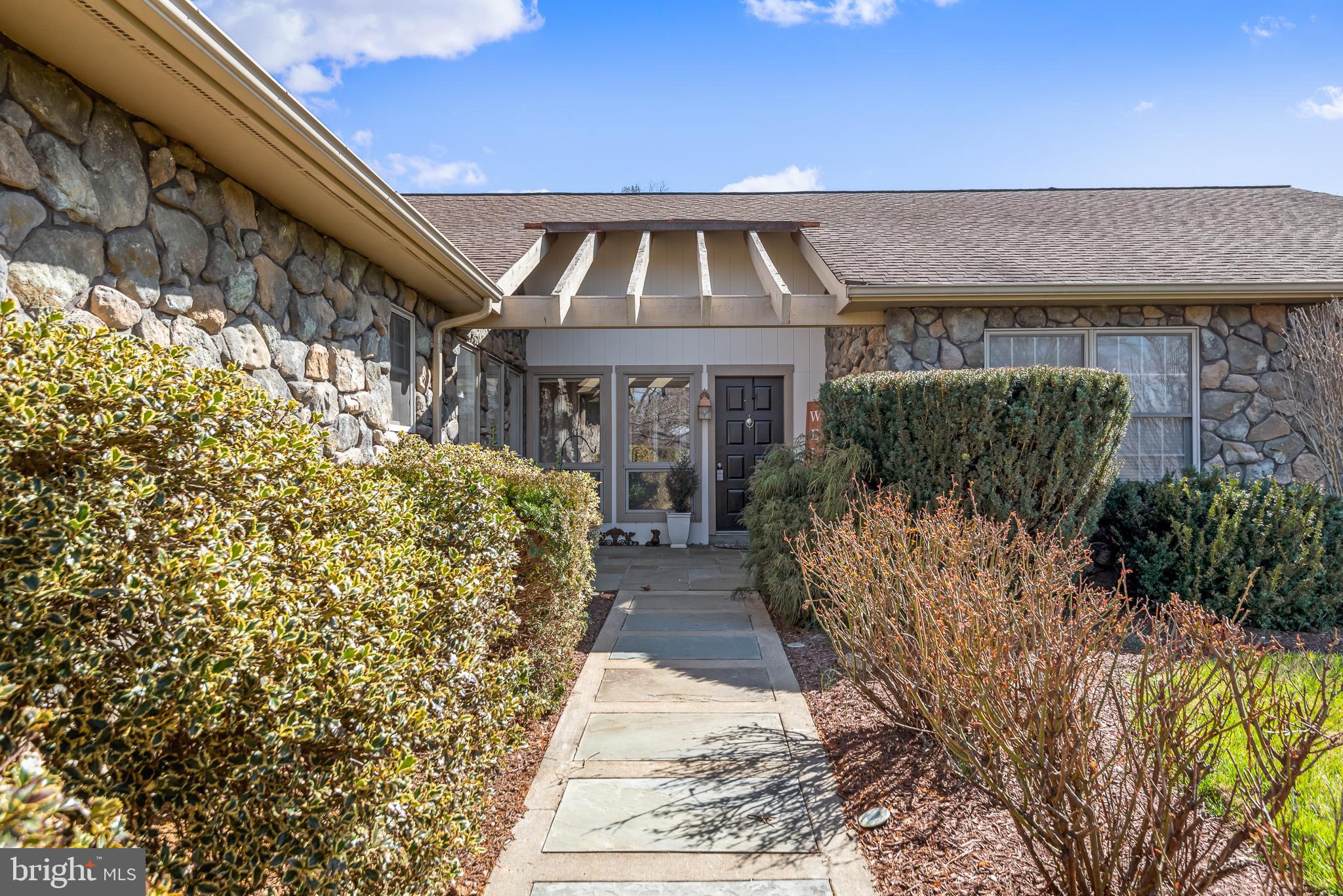 39048 Piggott Bottom Road Hamilton, VA 20158 - Photo 2 of 17 Gallery Image 2
