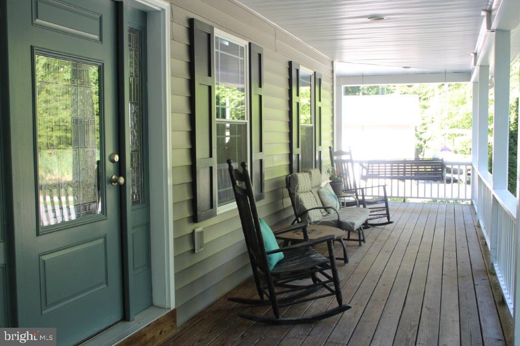 9301 Libertytown Road Berlin, MD 21811 - Photo 4 of 59 Front porch