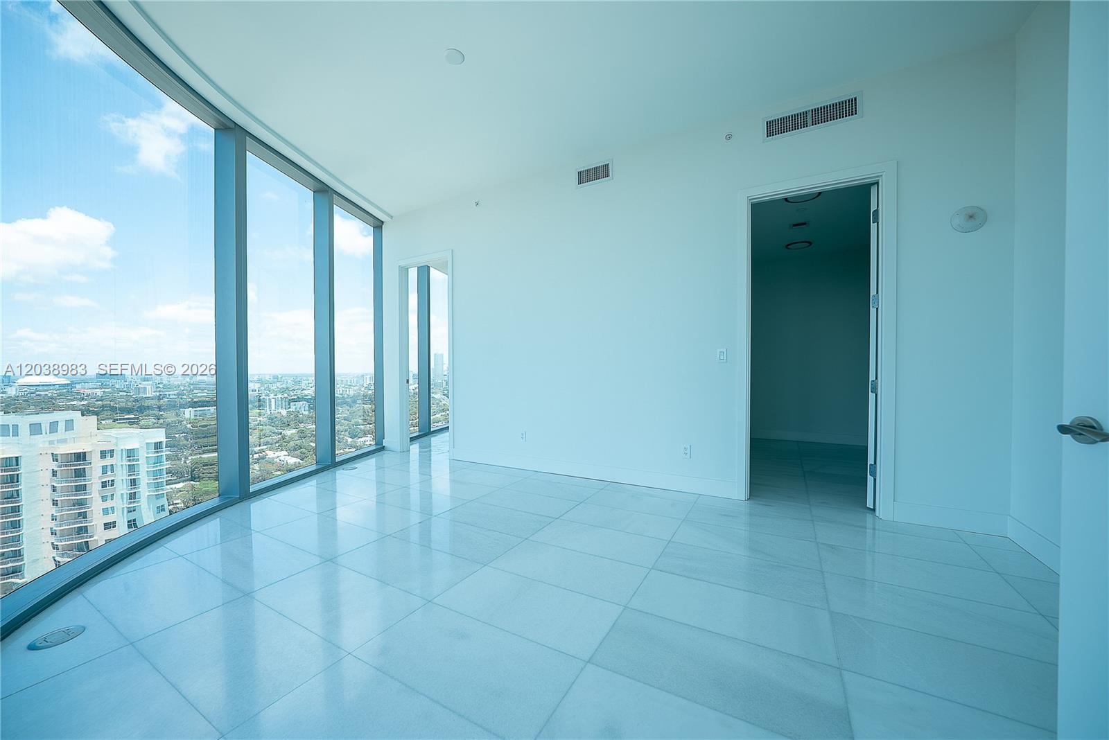 175 Southeast 25th Road, Unit 2703 Miami, FL 33129 - Photo 13 of 24