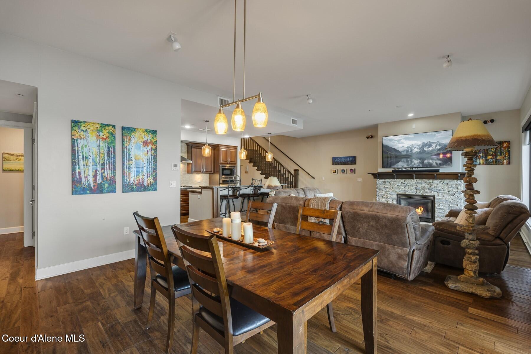 606 Sandpoint Avenue Sandpoint, ID 83864 - Photo 16 of 58 Dining Area