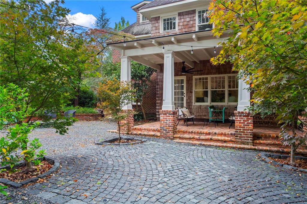 213 Mt Vernon Drive Decatur, GA 30030 - Photo 3 of 32