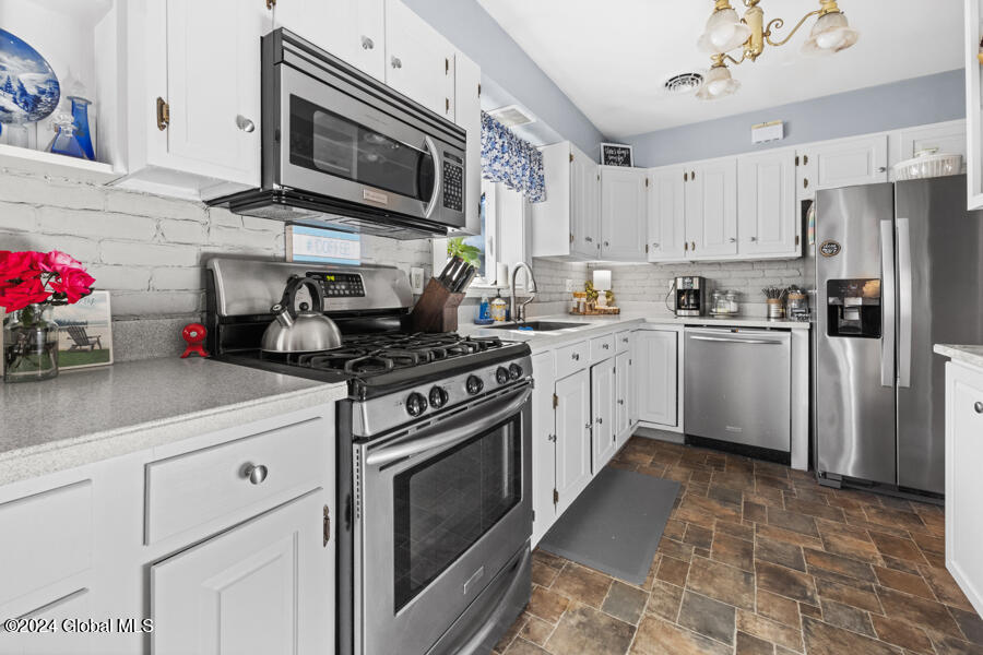 1 Sunset Drive Troy, NY 12182 - Photo 11 of 45 1-Sunset-20