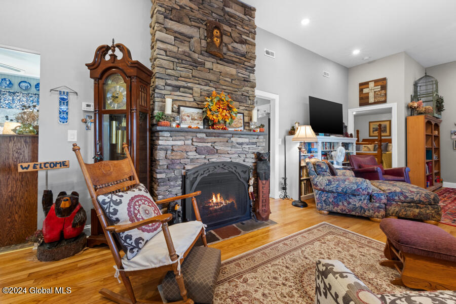 1 Sunset Drive Troy, NY 12182 - Photo 3 of 45 1-Sunset-06